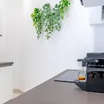 Roma Apartment Near To Colosseum Re-House