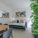 Roma Apartment Near To Colosseum Re-House