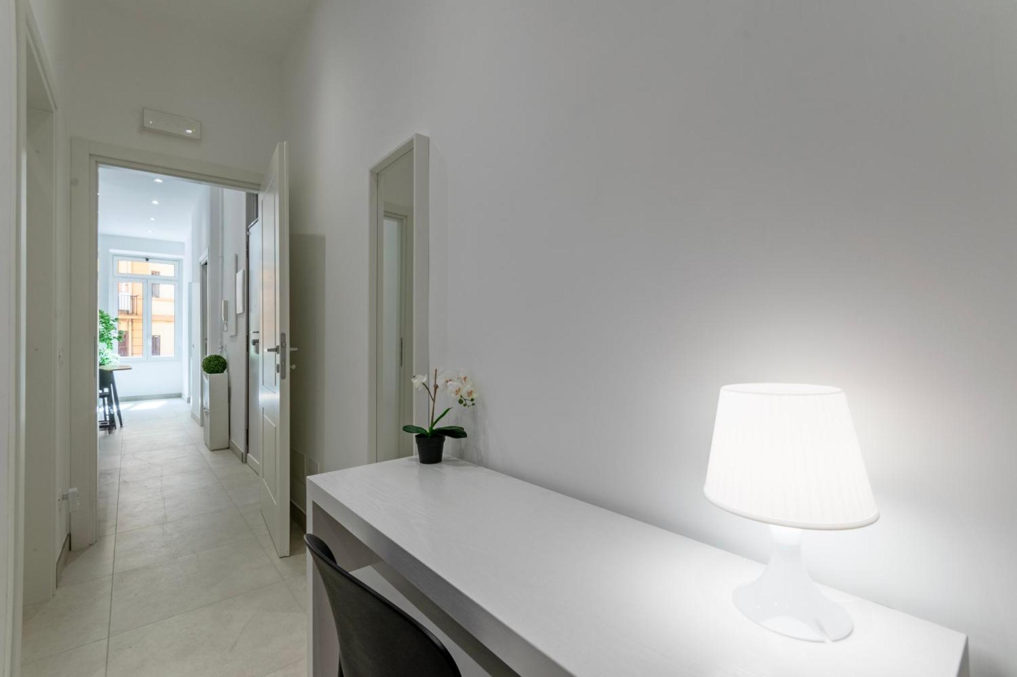 Apartment Near To Colosseum Re-house