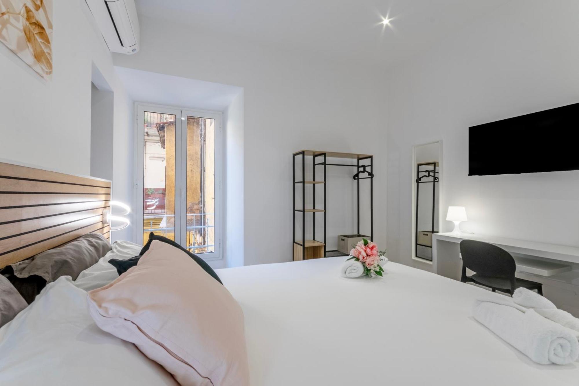 Apartment Near To Colosseum Re-house Rom