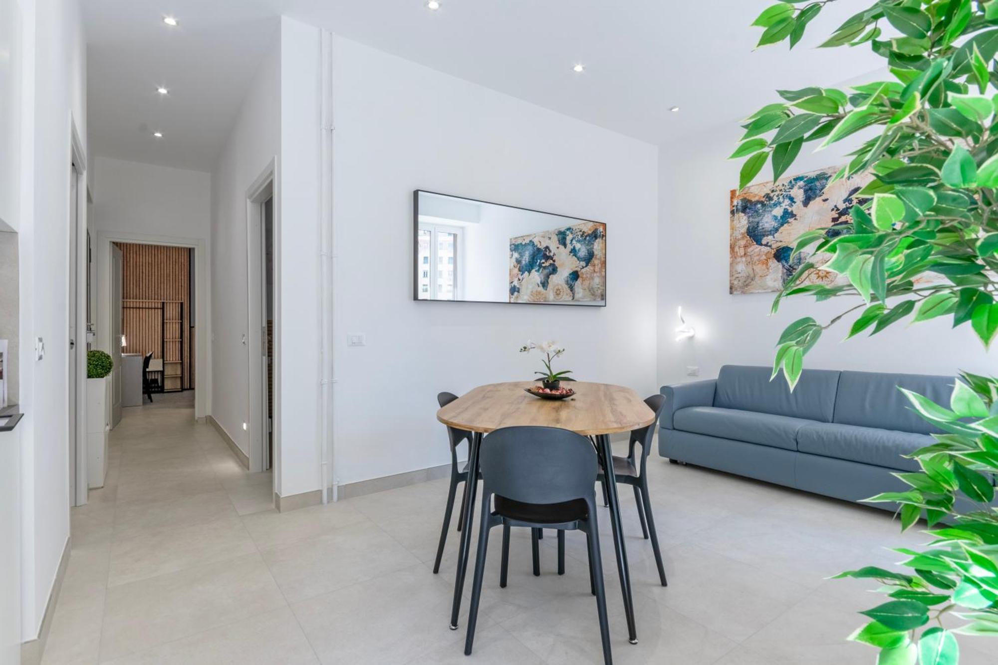 Apartment Near To Colosseum Re-house