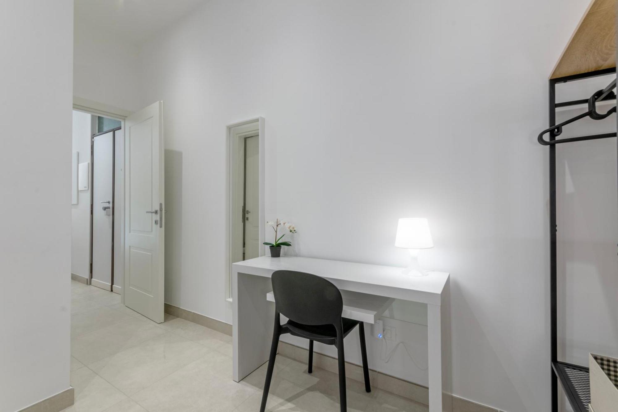 Apartment Near To Colosseum Re-house Rom
