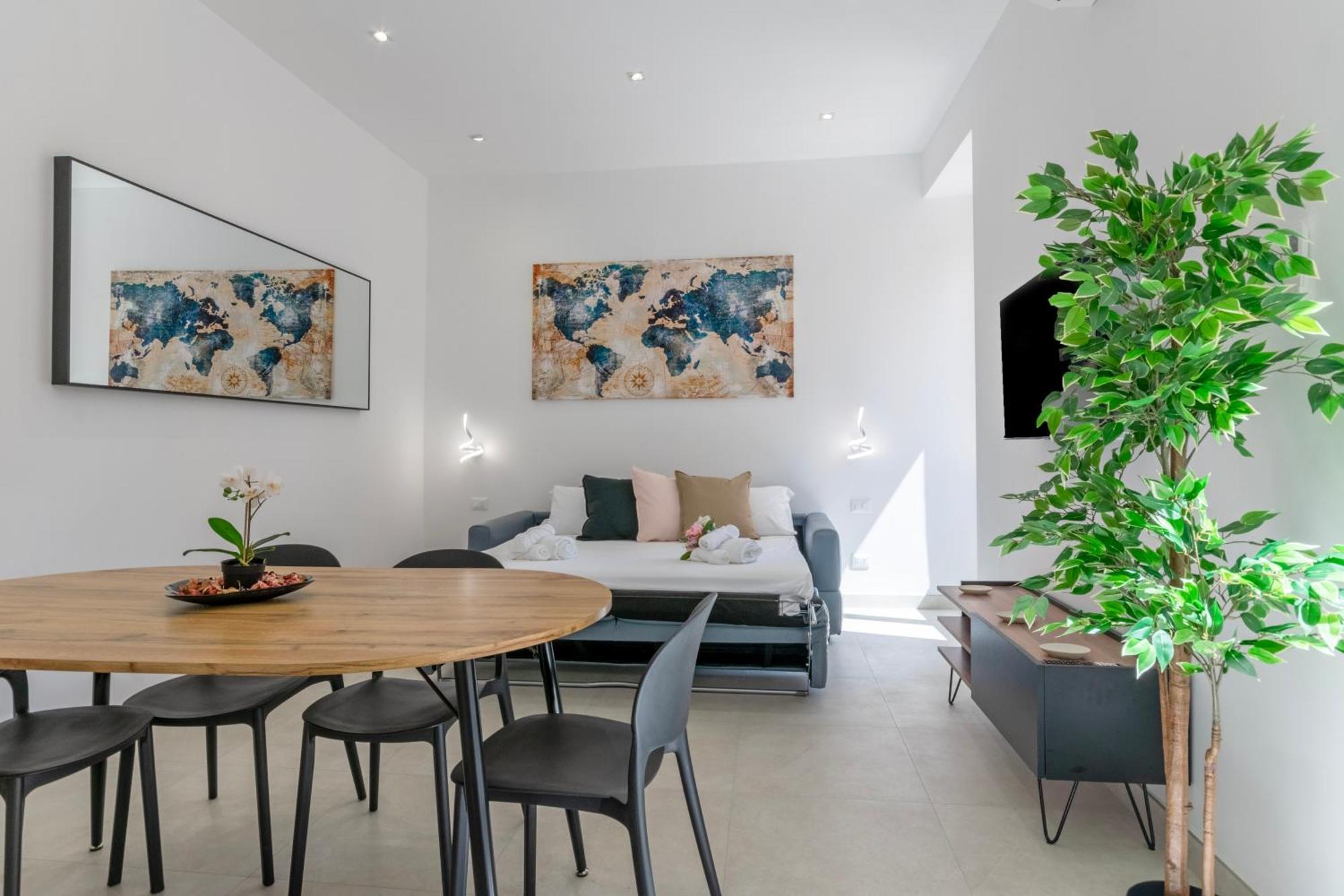 Near To Colosseum Re-house Apartment Rom